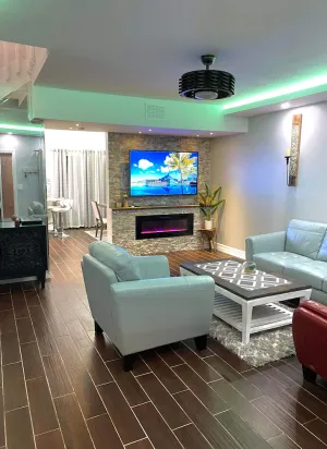 Image of Newly remodeled modern townhouse -15 minutes from Honeymoon Island.