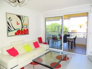 Image of Charming air conditioned T3 in residence with swimming pool in Calvi