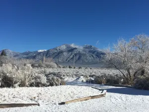 Image of Stylish comfortable suite. Awesome Mountain Views!