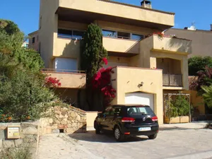 Image of Studio 22M2 CALVI lot les collines N°42 .1er étage ou RC. Vacation vouchers ok