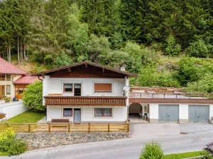 Image of Spacious holiday home near the ski lift in Kappl