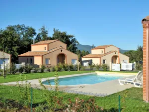 Image of Cosy apartment in villa for 8 guests with private pool, TV, terrace, pets allowed and parking