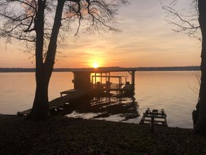 Image of The Lost Lake house! Cozy lake retreat on Lake Striker