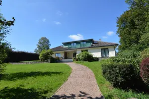 Image of Villa in Robertville near town center