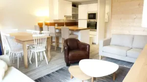 Image of Résidence Aiguille Des Glaciers - Appartement 4 pièces entièrement rénové pour 8 personnes au coeur de la station d'Arc 1800 dans le village des Villards MAE-1871