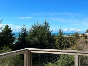 Image of Betty's Beach House Bungalow
