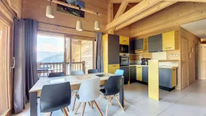 Image of 2nd floor, view mountain\/ski slopes, balcony, parking, tv, 73m², La Toussuire