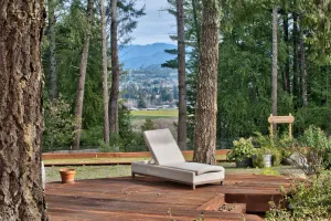 Image of 4 BEDROOM plus PRIVATE DEN, 6 1\/2 BATH LUXURY HOME ON 3+ ACRES, 5 MIN TO SQUARE