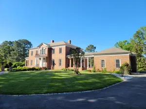 Image of Exquisite Water Front Estate. Pool, Crabbing off private dock and sunset kayaks.