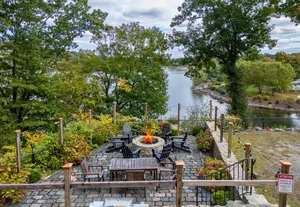 Image of Lakeview Estate - Chef's Kitchen - NYC Getaway