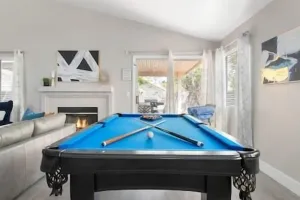 Image of ❤️Chic 3BR Vegas Getaway w\/ Pool Table and Hot Tub