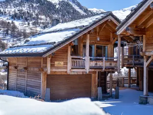 Image of Mountainside chalet with sauna and jacuzzi 200m from the slopes