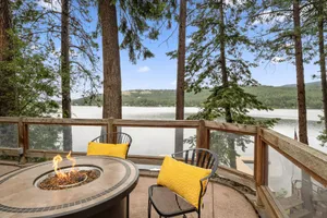 Image of Beautiful Liberty Lake Waterfront House