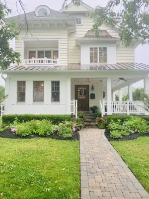 Image of 4 Blocks to the Beach!
