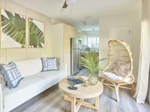 Image of Unique Private & Cozy Tropical Guesthouse Near Disney\/LA
