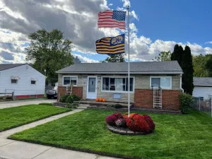 Image of Cute home near EMU and U of M