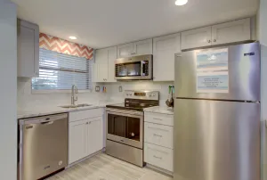 Image of Family Friendly Condo: Building is DIRECTLY on Gulf!