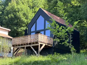 Image of Z1 Lodge - Contemporary living in a green setting.