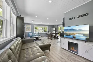 Image of ❤️ Spacious Island Cottage at Indian Lake ❤️