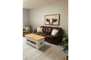 Image of Uptown Living #2