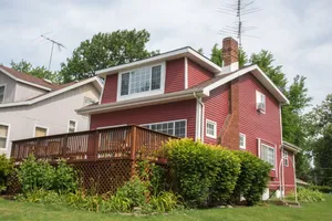 Image of Beautiful Spacious Escape On The Chain O'Lakes