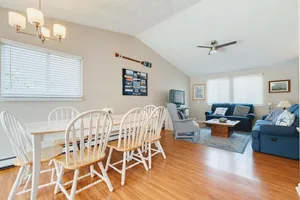 Image of Bright Airy Bonnet Retreat!