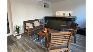 Image of Superb T2 with private Jacuzzi near Disney