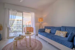 Image of Bright Apt Of 32 M Renovated Near Town