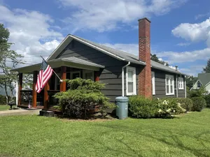 Image of Historic Dwntwn, NRG, Convenient 3 Br Cottage