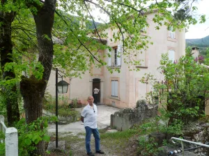 Image of eden roc apartment with private parking