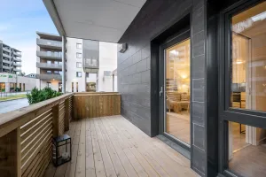 Image of Lovely Modern Apartment Centrally Located