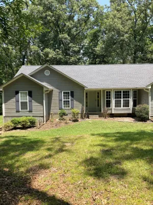 Image of Newly Renovated Lake Home Close to Callaway Gardens & Auburn