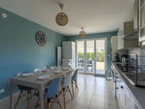 Image of Maison Familiale à Gastes, 400m du Lac, Climatisée, Jardin, 6 Pers. - Ménage Inclus - FR-1-319-575