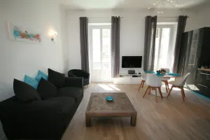 Image of Apt 2-3 pces dans le Carre d Or a 290 m des plages