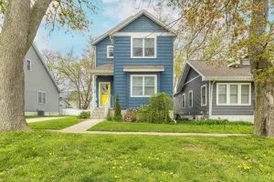 Image of Blue Haven Lake House - pet friendly- Close to beach and downtown South Haven