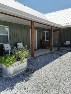 Image of Knotty Squirrel Unit 3 Multibedroom Suite