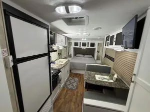 Image of Comfortable RV_Self Check-in, freeWIFI, Free parking, full kitchen, bathroom.