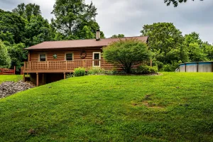 Image of 3BR, 2BA log cabin