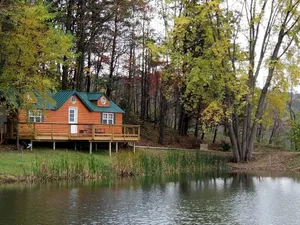 Image of Hocking Hills-Dog friendly cabin with private pond