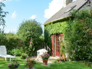 Image of Beautiful private villa for 3 people with WIFI, TV and parking