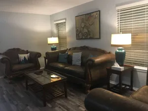Image of Cozy Modern 1 Bed 1 Bath next to Park!