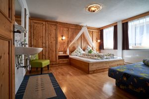 Image of Beautiful, exclusively furnished apartment with 4 edelweiss