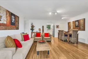 Image of BESAKIH @ BYRON BAY  central to town & main beach , large garden, pet friendly