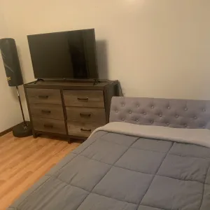 Image of Entire 3 Bedroom home family friendly & spacious