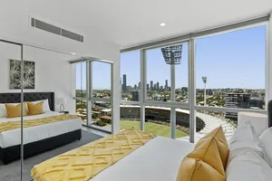 Image of Executive 2-Bed with Stadium View, Great Amenities