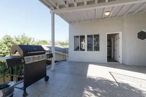 Image of Cozy 3 bedroom 2 bath apartment in the heart of San Fernando