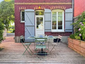 Image of Charming cottage with bay view and garden