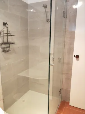 Image of Beautifully renovated 2 bedroom unit – 8 minutes walk from the beach.