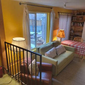 Image of Mapleton Hill - Artists Colorful Apartment in Welcoming Home