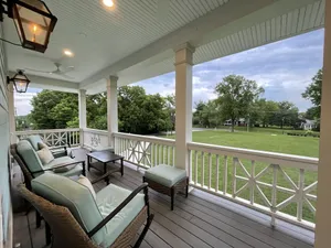 Image of East + West 2-SUITES Georgetown KY Bleubird Studio + Suites llc 5mKHP,30min Ark,